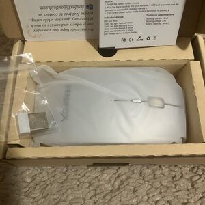 White Wireless Slim Mouse